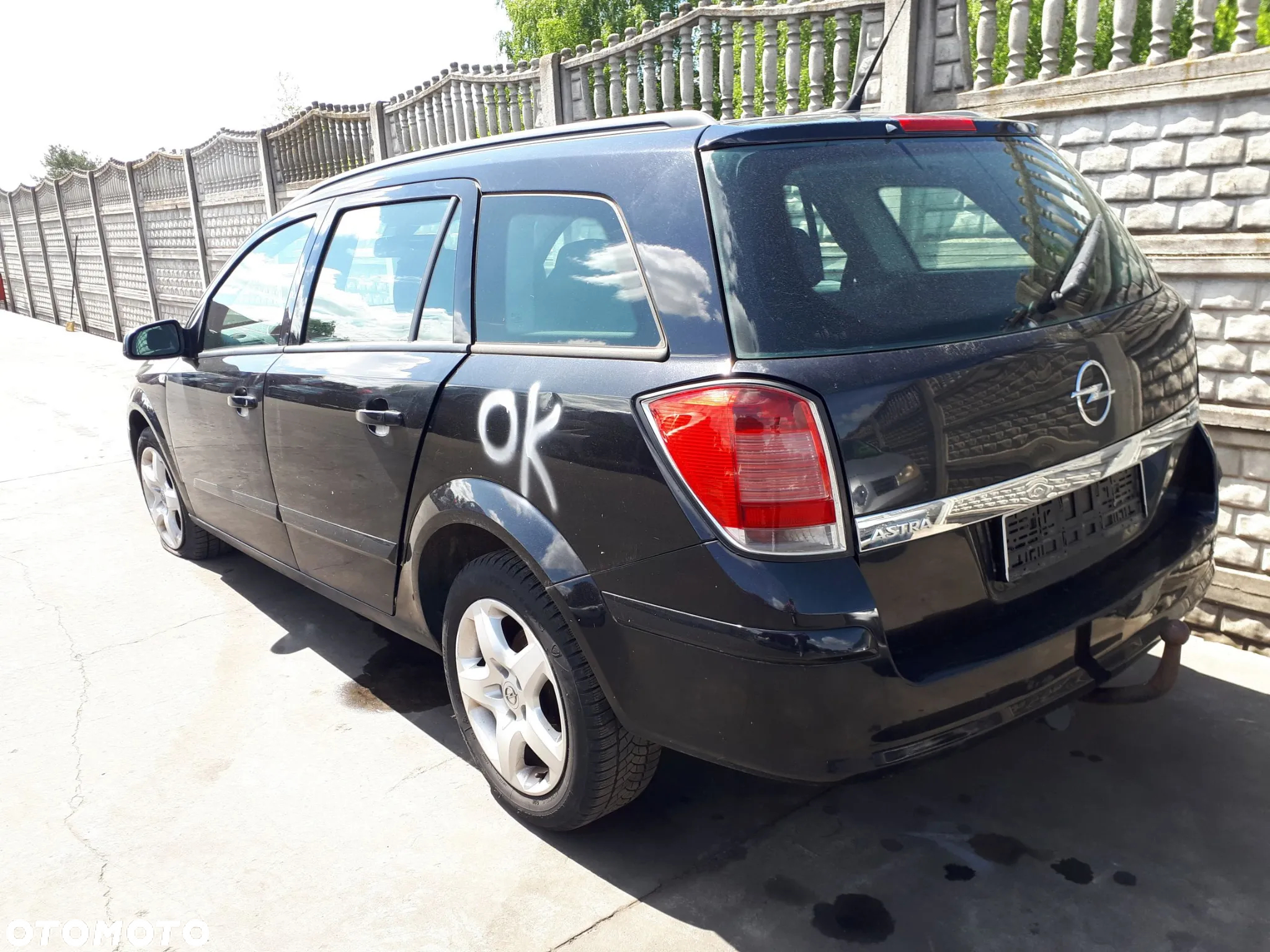 OPEL ASTRA H III 04-06 KOMBI 1,9 CDTI ALTERNATOR - 10