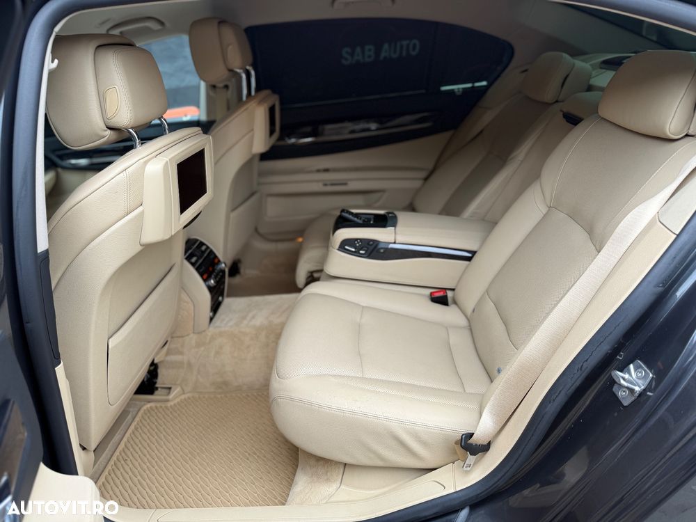 BMW Seria 7 730Ld - 22