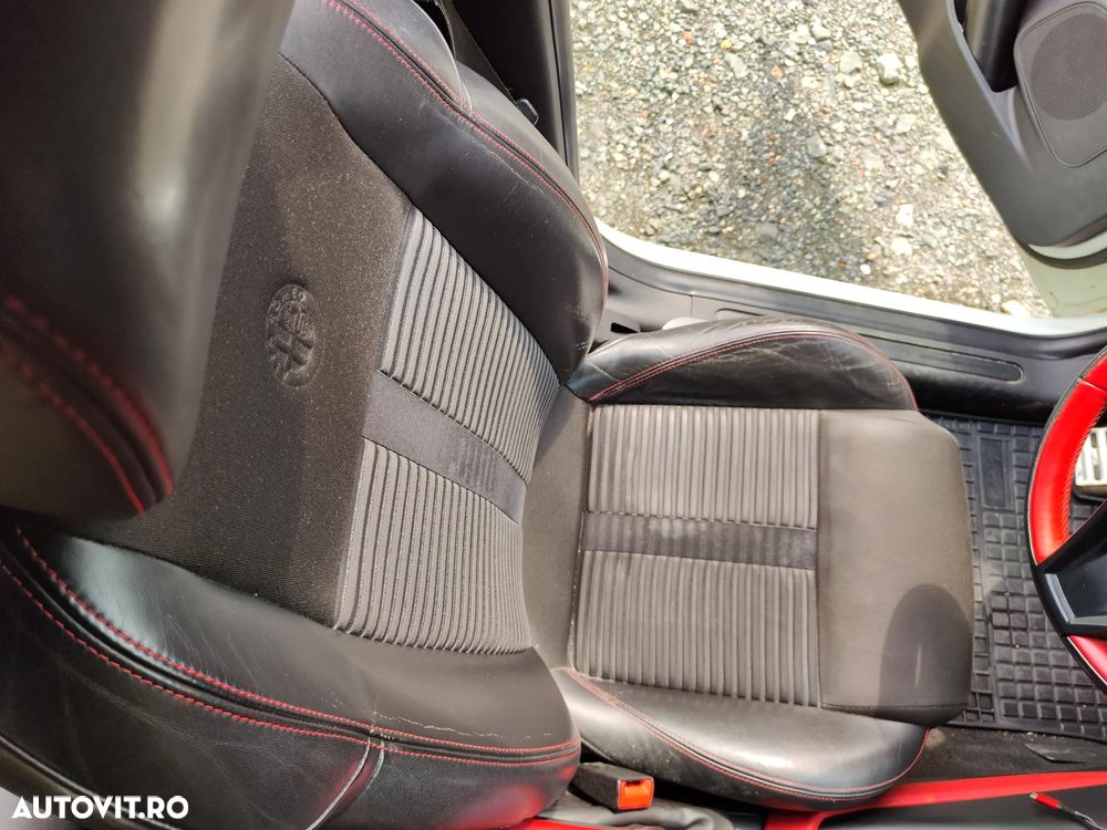 Alfa Romeo Giulietta 2.0 Mjet Distinctive - 29
