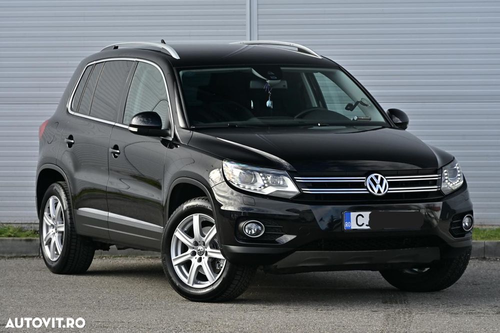 VOLKSWAGEN Tiguan