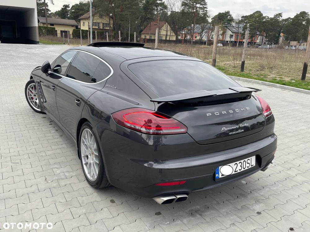 Porsche Panamera Turbo Executive PDK - 4