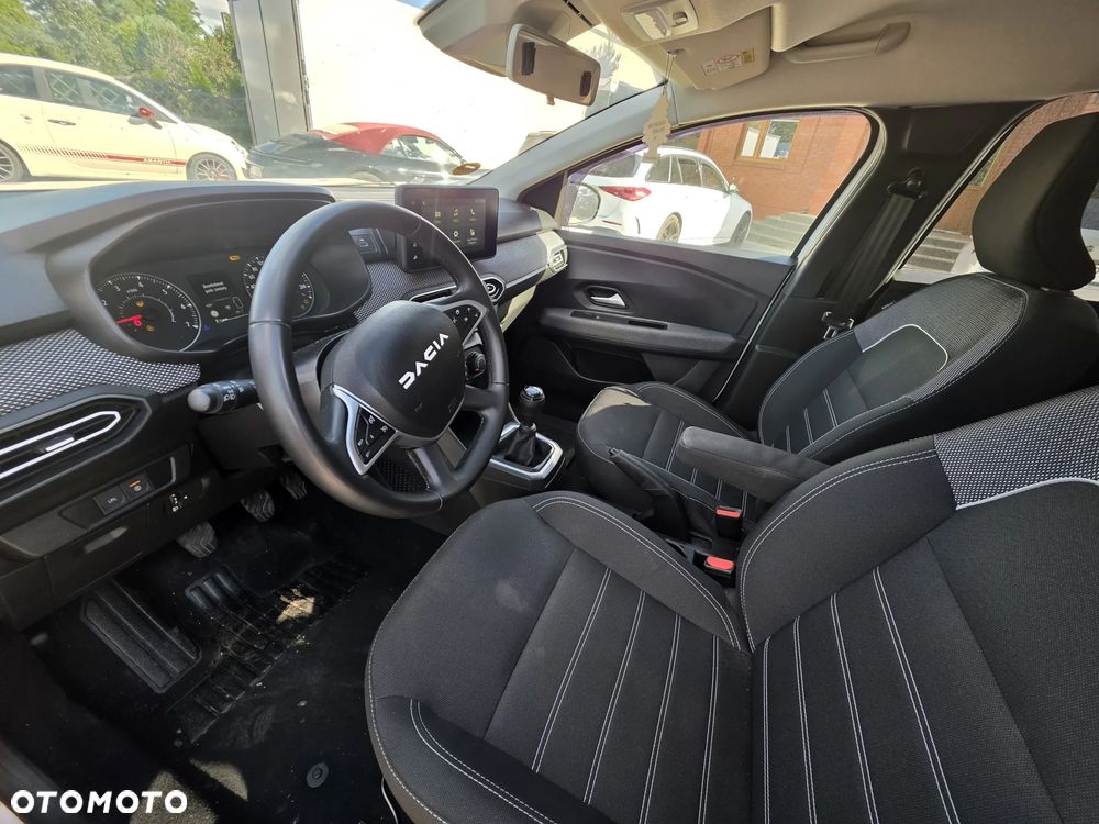 Dacia Jogger 1.0 TCe Essential - 8