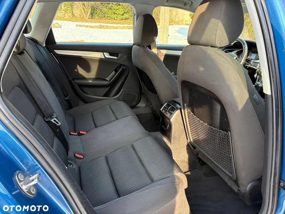 Audi A4 Avant 2.0 TDI DPF multitronic Ambiente - 13