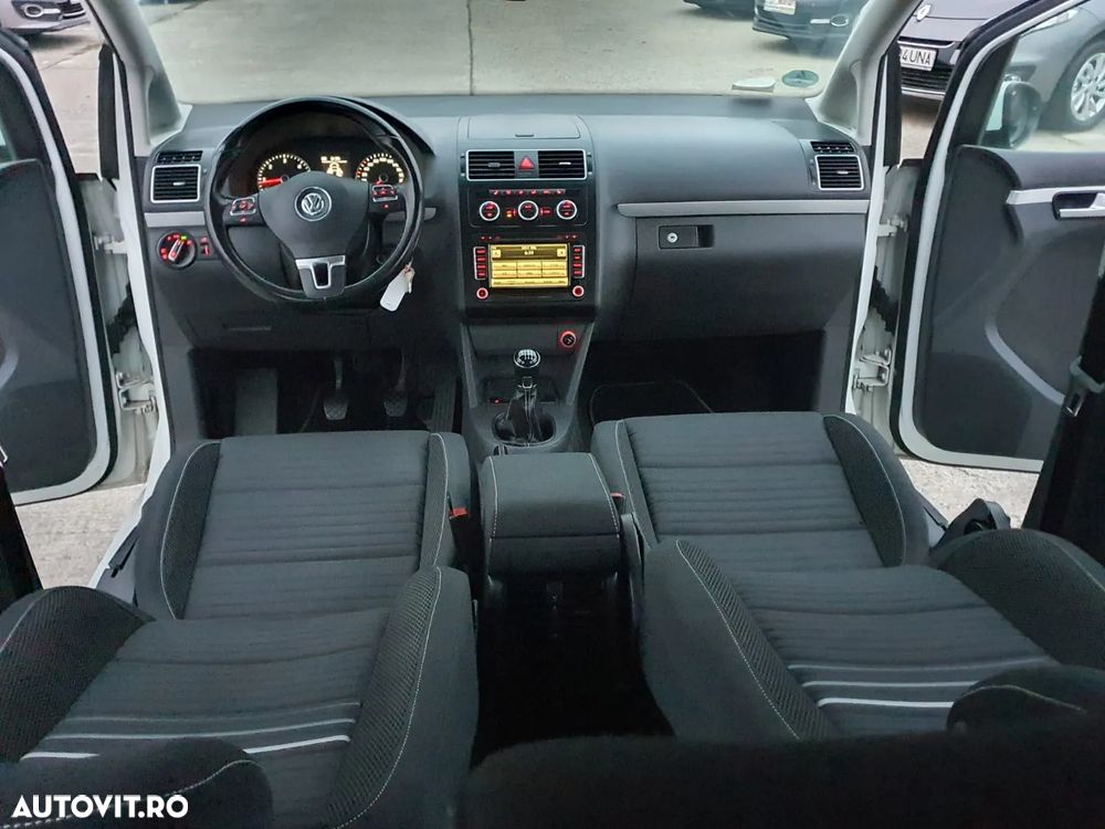 Volkswagen Touran 1.6 TDI Comfortline - 11