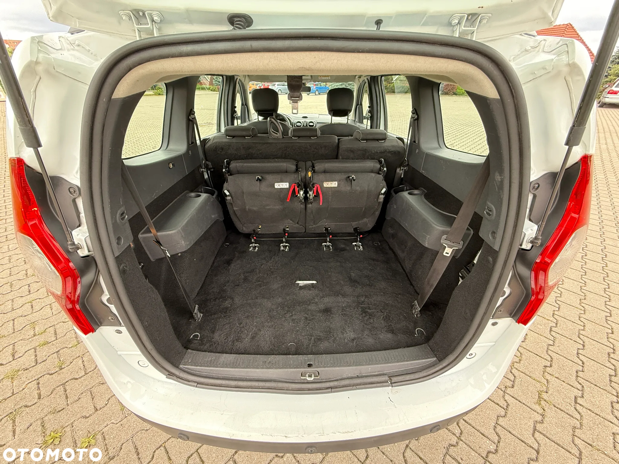 Dacia Lodgy - 21