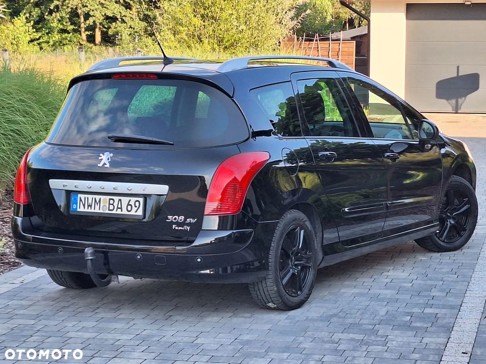 Peugeot 308 120 VTi Family - 5