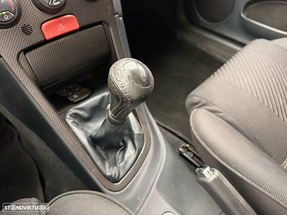 Alfa Romeo 156 1.6 TS - 12