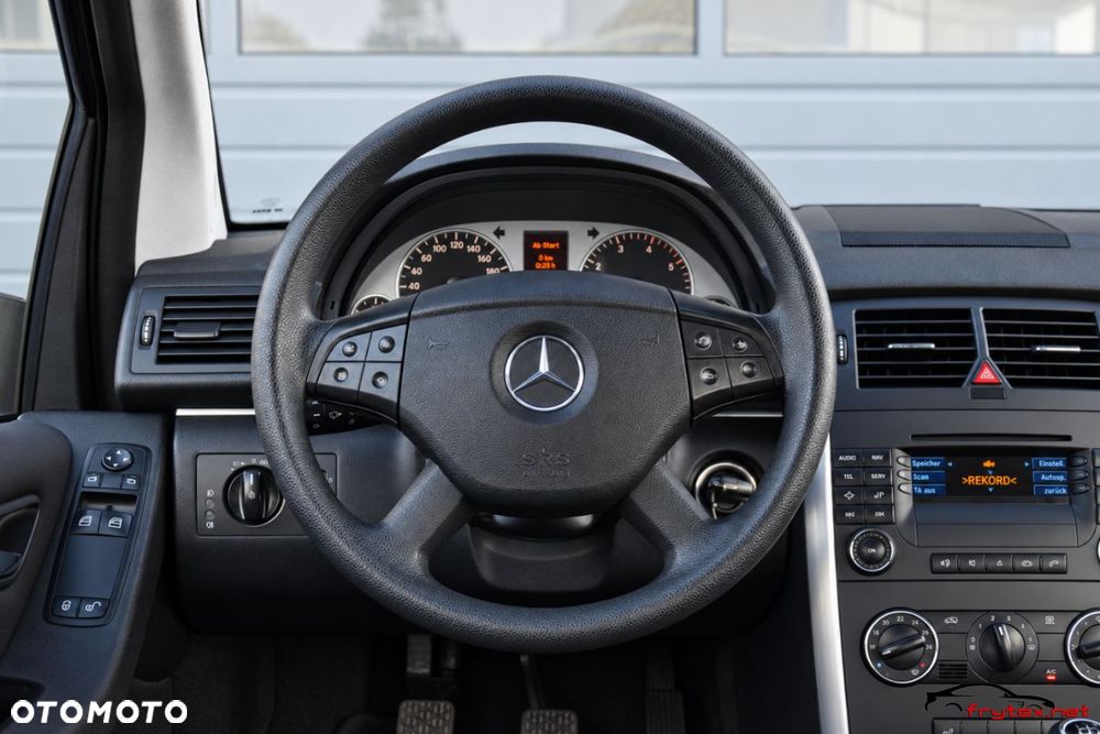 Mercedes-Benz Klasa B - 28