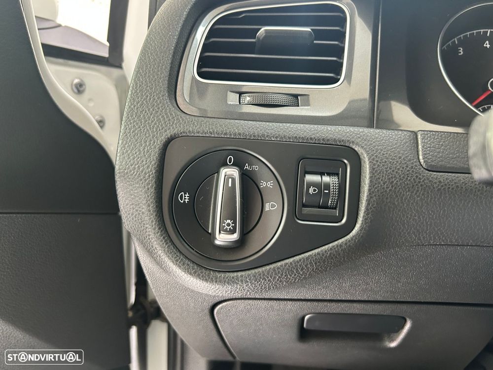 VW Golf 1.0 TSI Confortline - 29