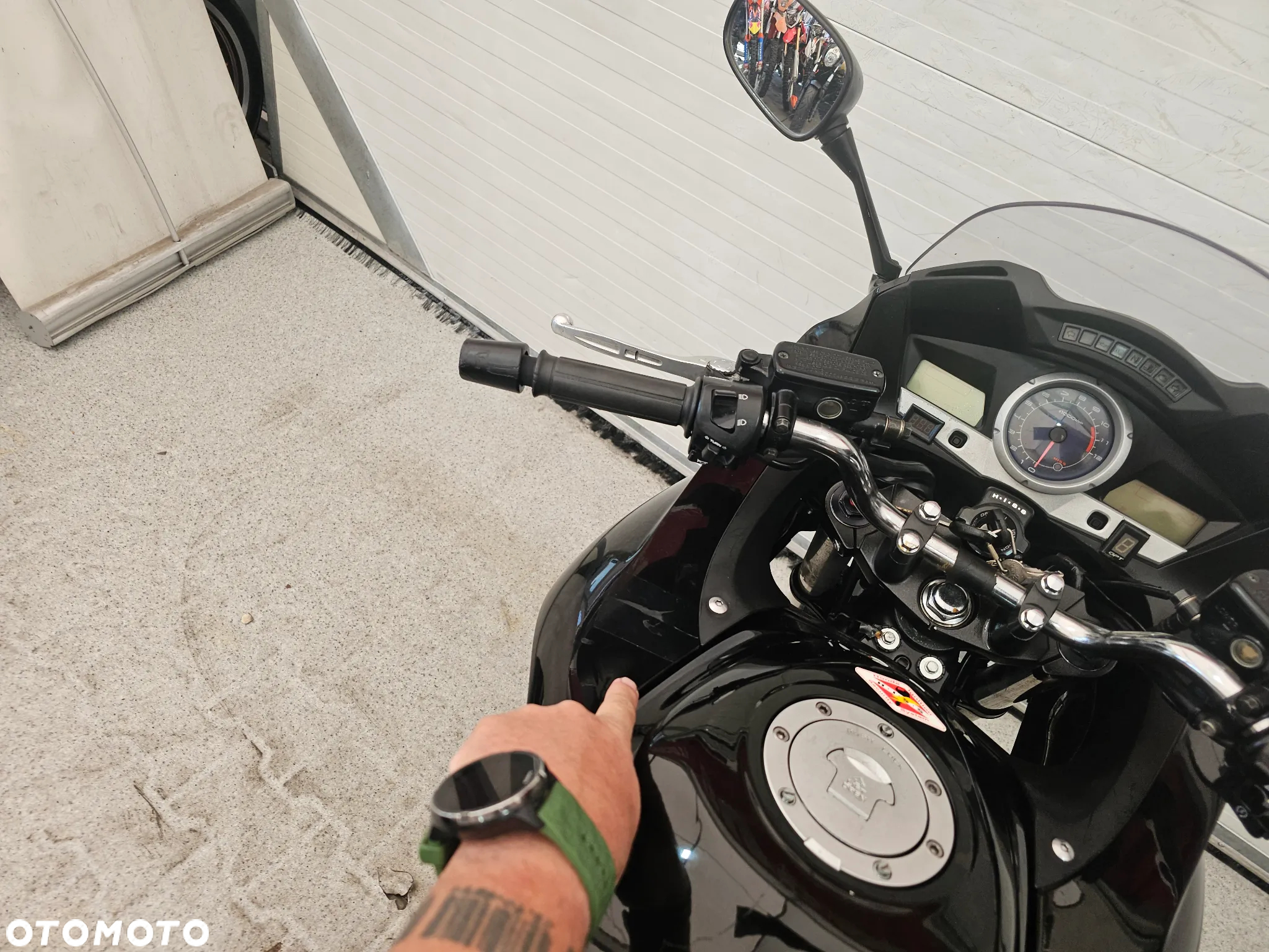 Honda CBF - 35