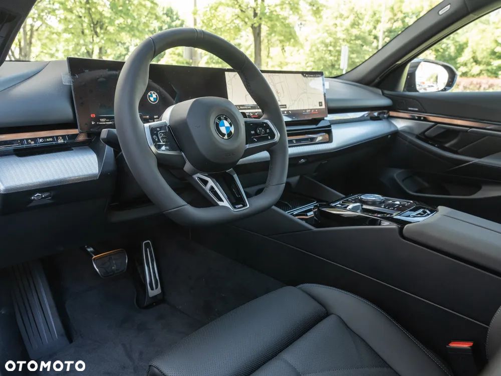 BMW Seria 5 520d xDrive - 5