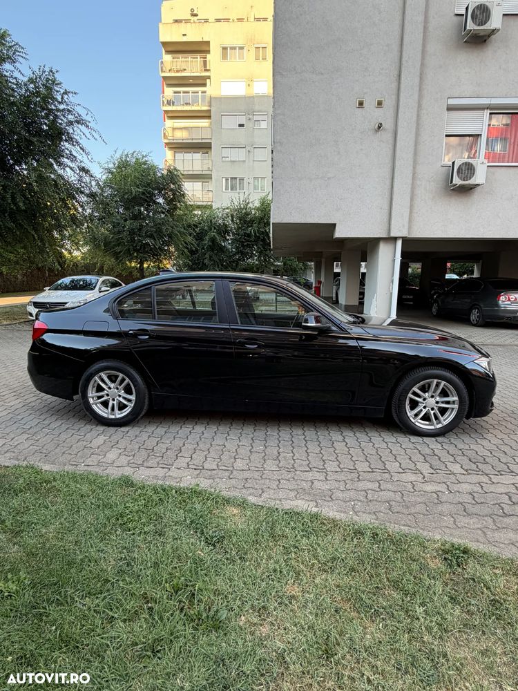 BMW Seria 3 318d - 10