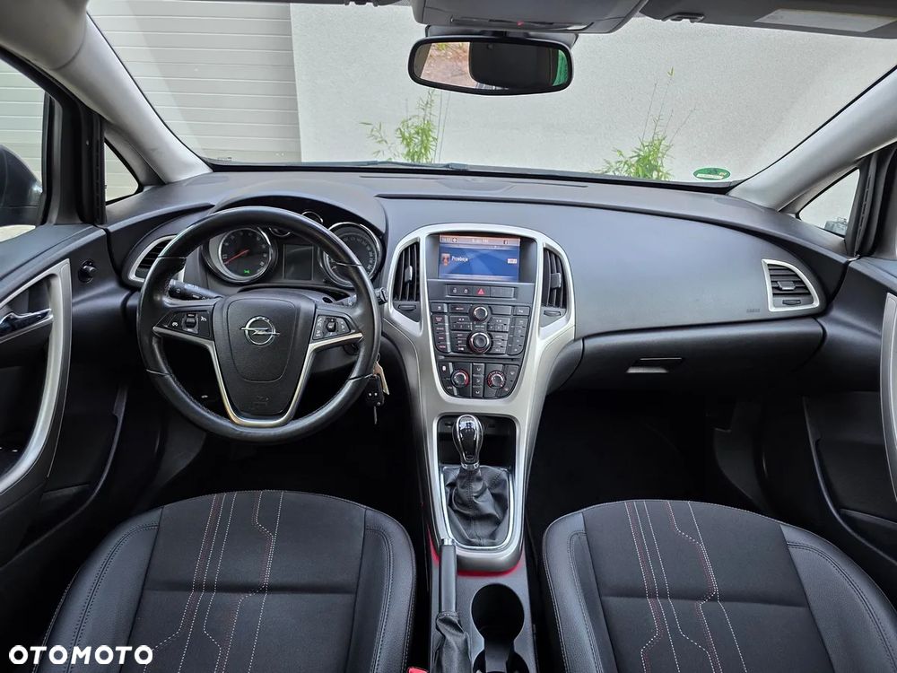 Opel Astra 1.4 T Cosmo - 20