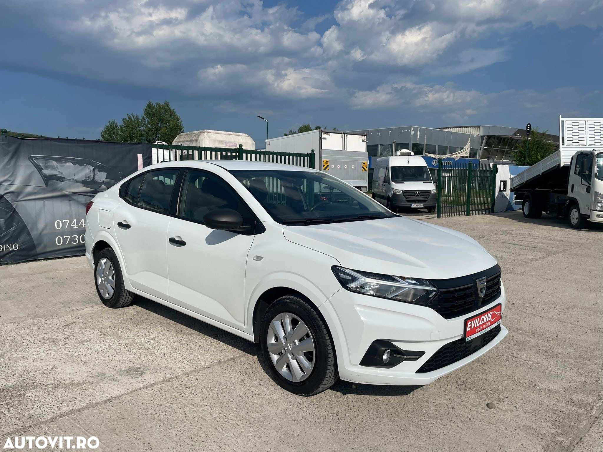 Dacia Logan - 3