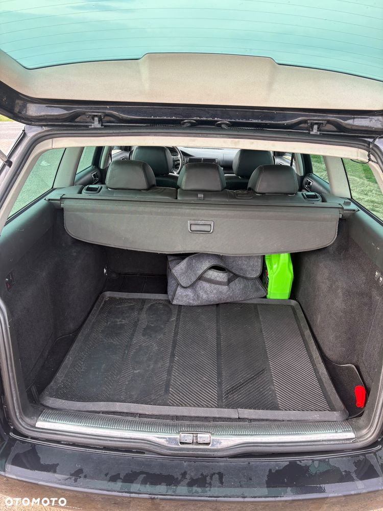 Volkswagen Passat 1.9 TDI Highline Tiptr - 10