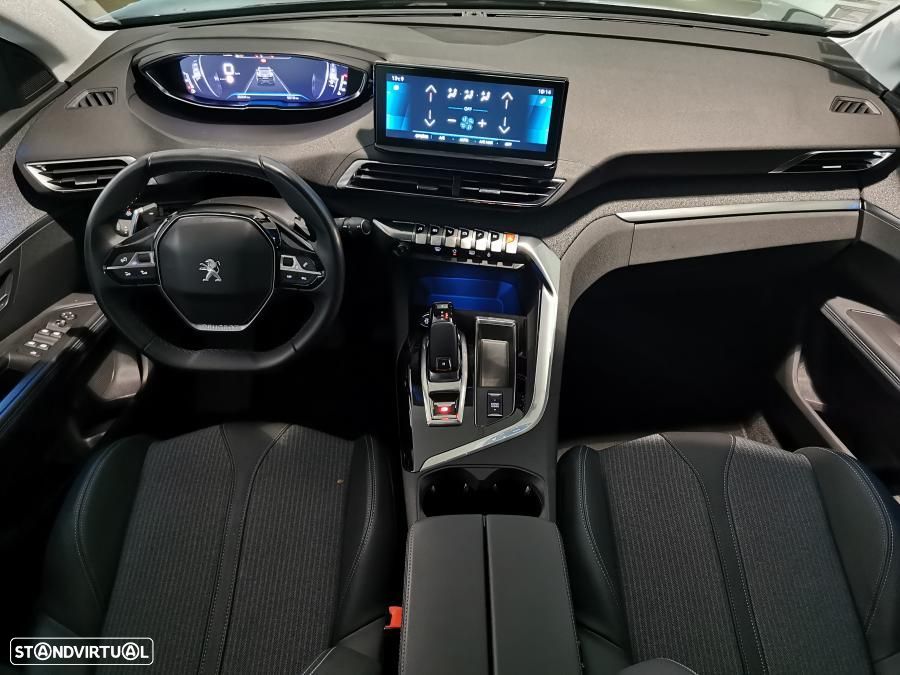 Peugeot 3008 1.5 BlueHDi Allure Pack EAT8 - 26