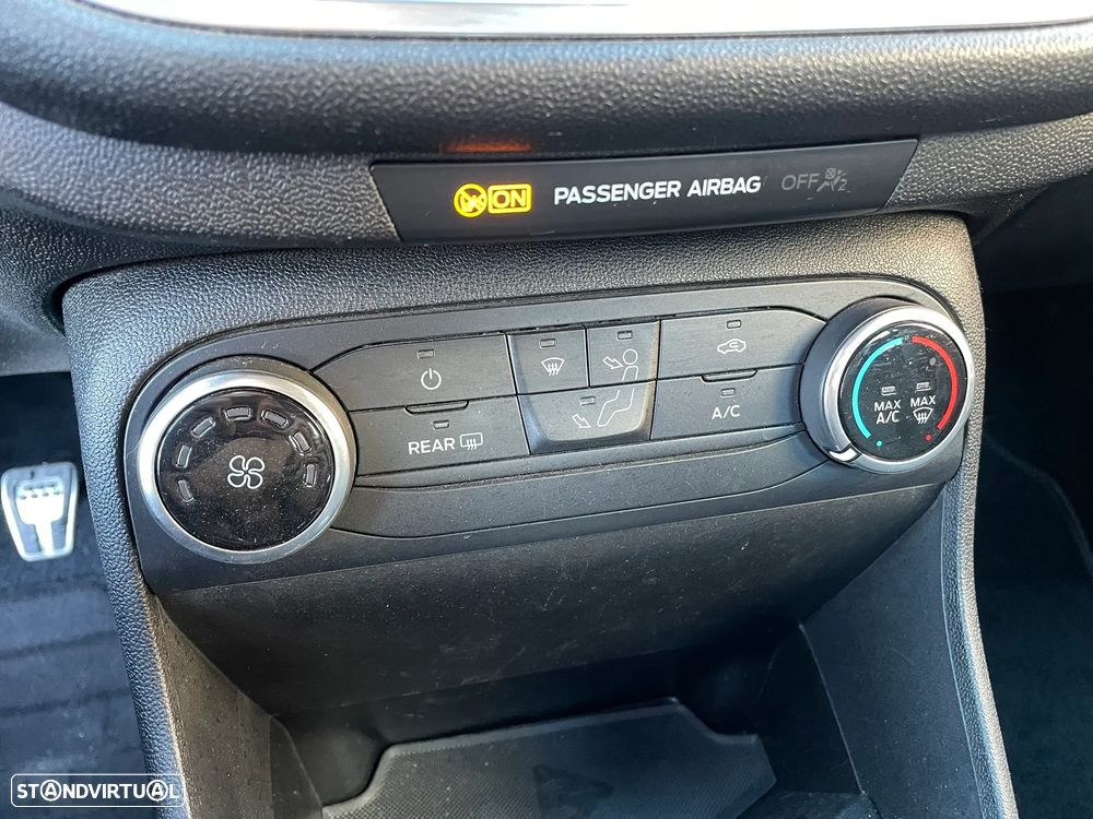 Ford Fiesta 1.0 EcoBoost S&S ST-LINE - 18