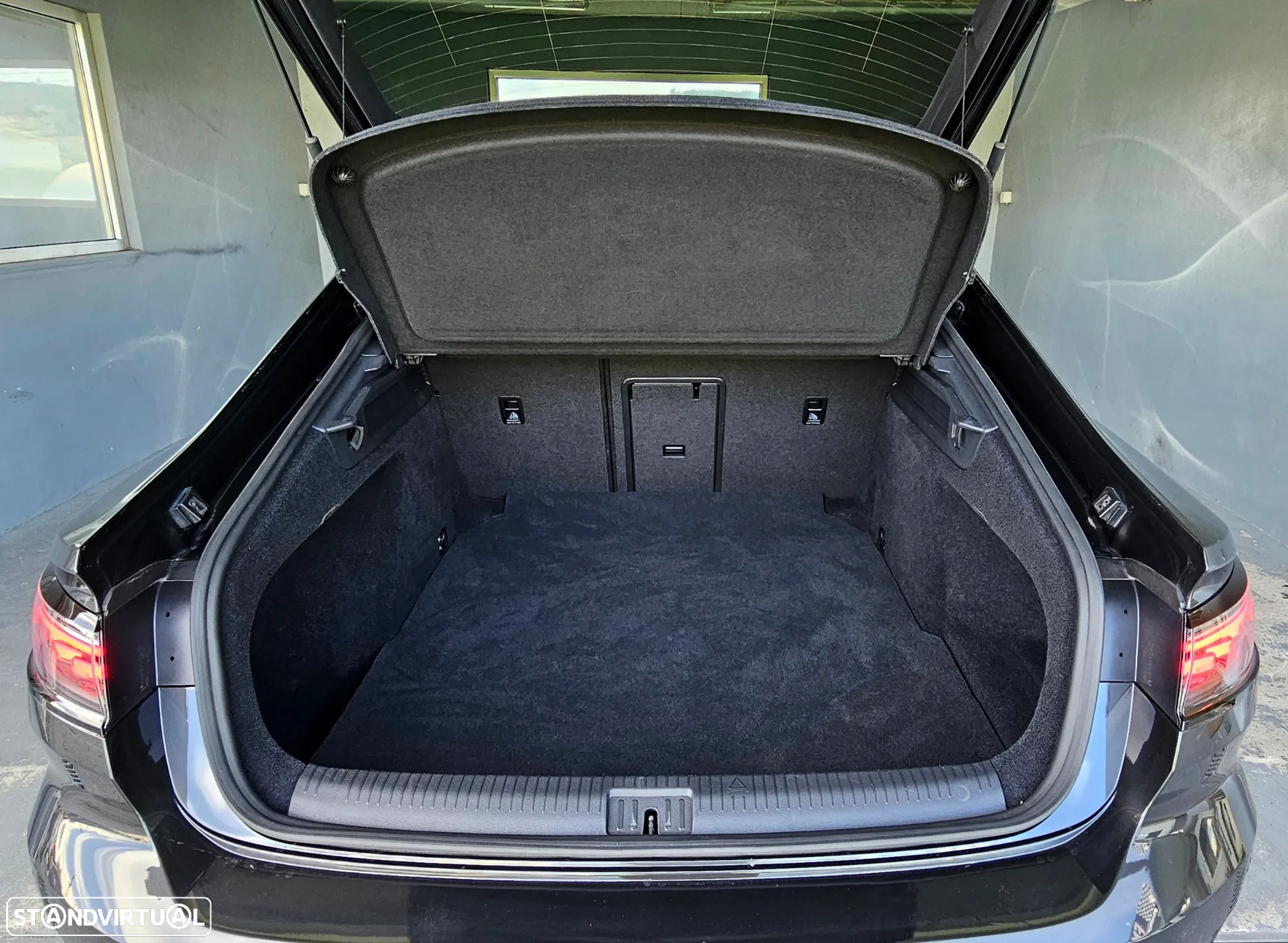 VW Arteon 2.0 TDI R-Line DSG - 48