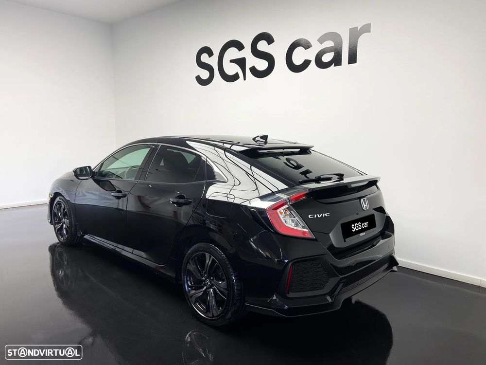 Honda Civic 1.0 i-VTEC Elegance Navi - 3