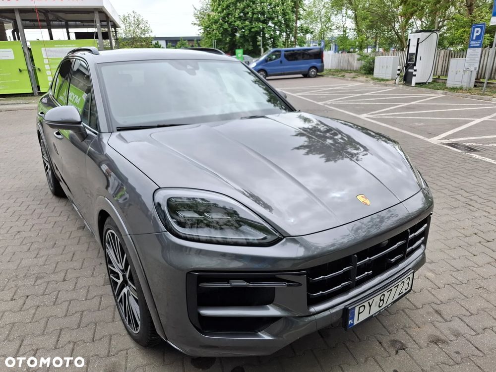 Porsche Cayenne - 4