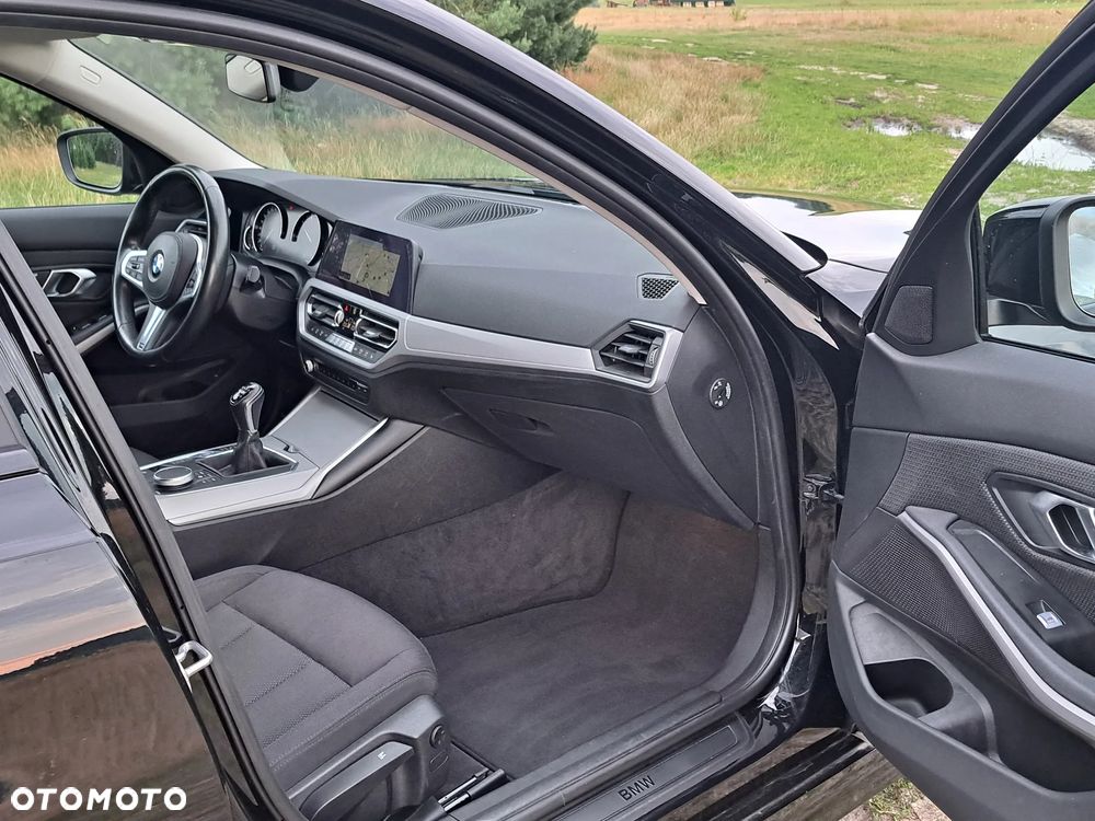 BMW Seria 3 320d Advantage - 16