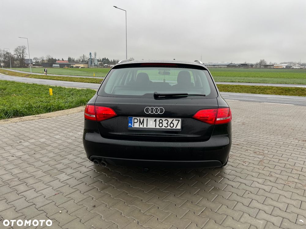 Audi A4 Avant 2.0 TDI DPF Ambiente - 10