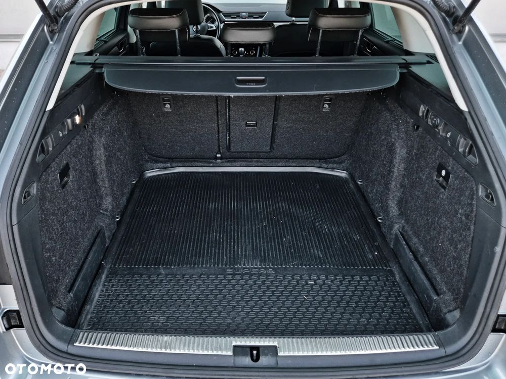 Skoda Superb 1.6 TDI Ambition DSG - 41