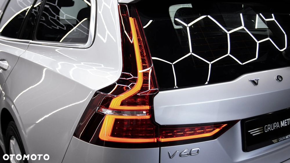 Volvo V60 B4 D Momentum Pro - 13