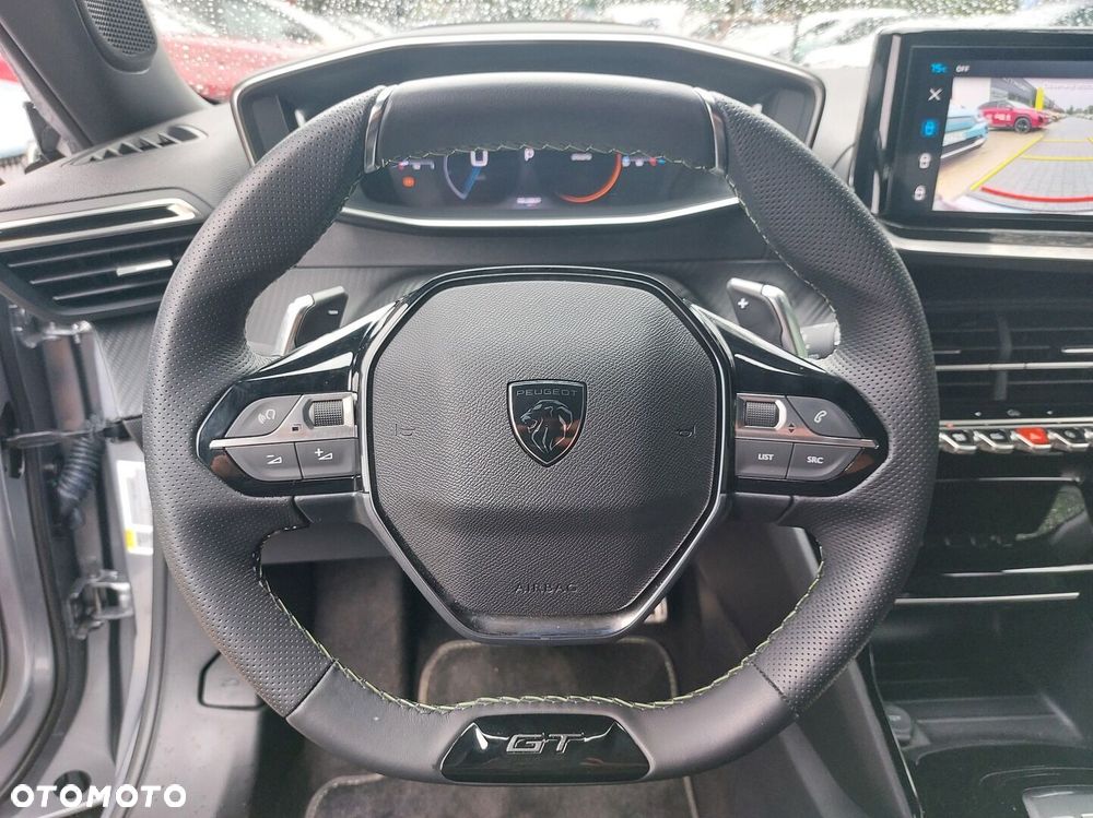 Peugeot 2008 - 12