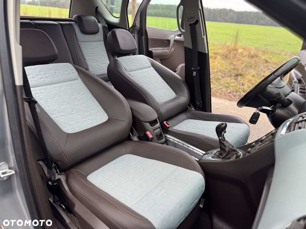 Opel Meriva 1.4 T Cosmo - 32