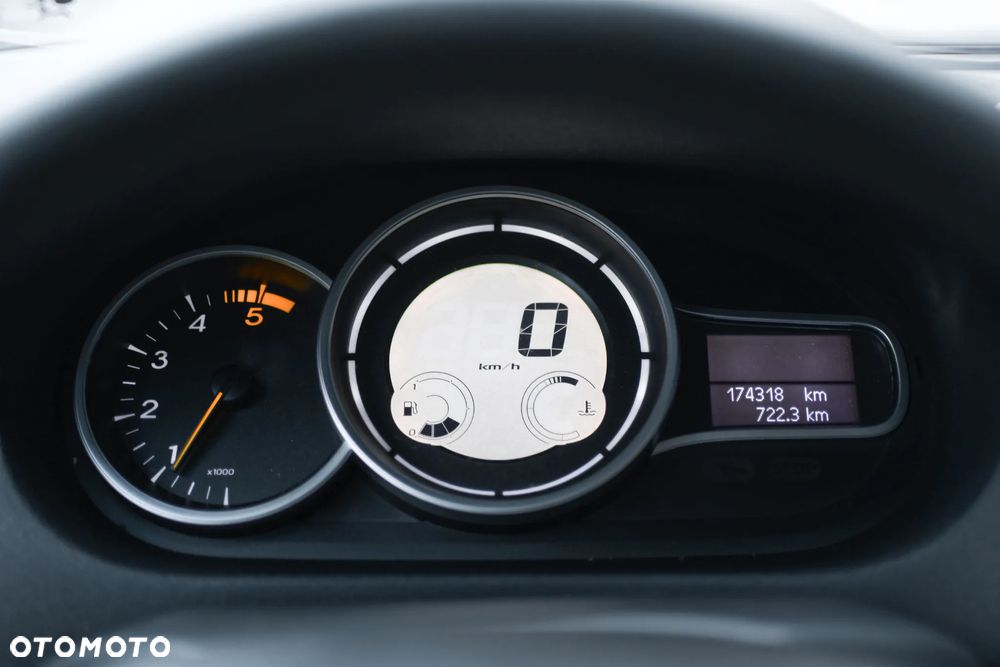 Renault Megane 1.5 dCi Dynamique - 6