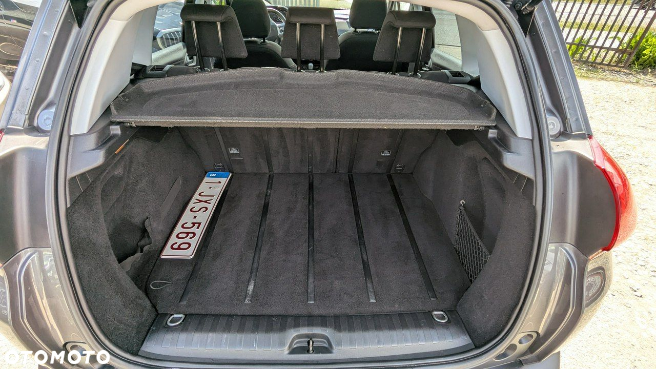 Peugeot 2008 - 37