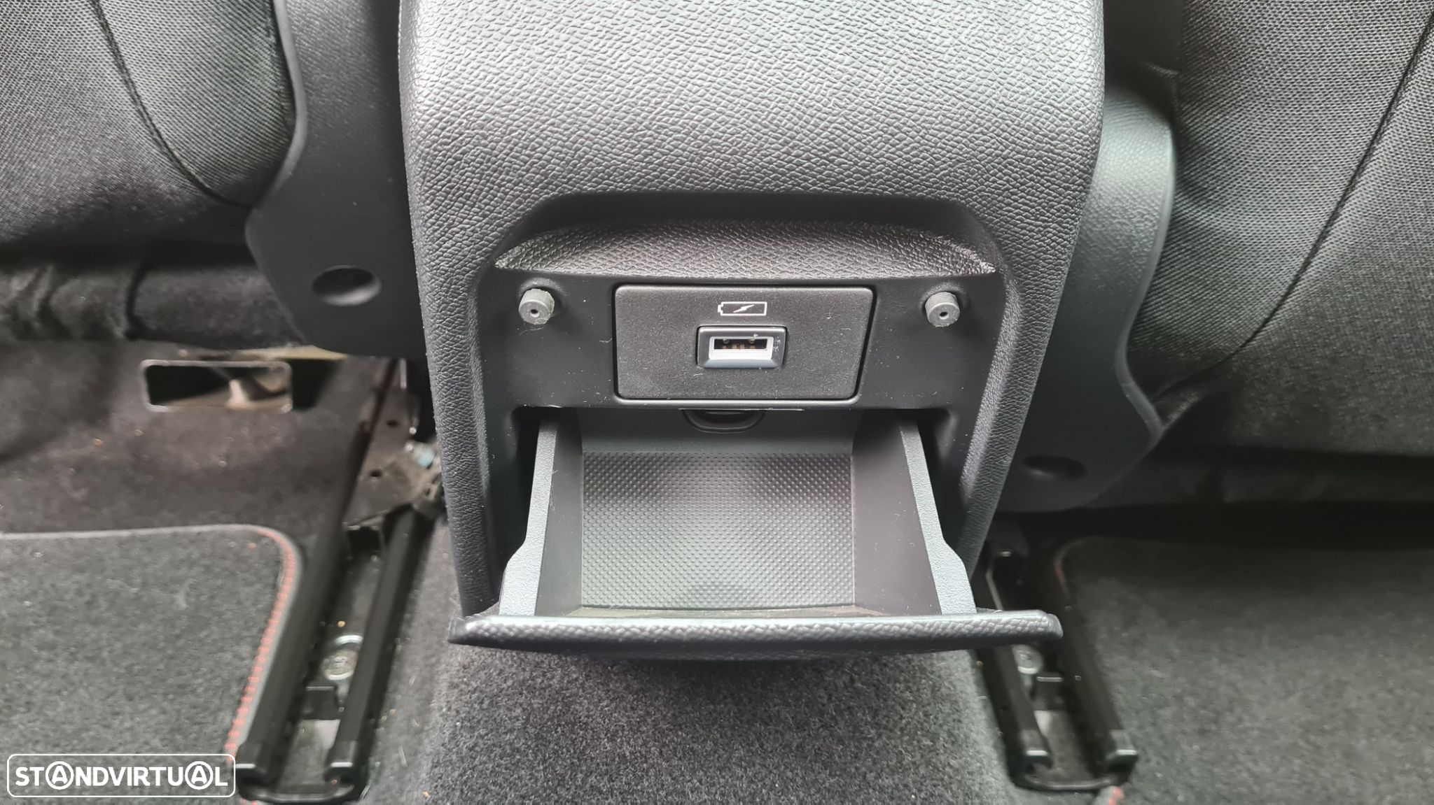 Peugeot 308 1.5 BlueHDi GT Line - 56