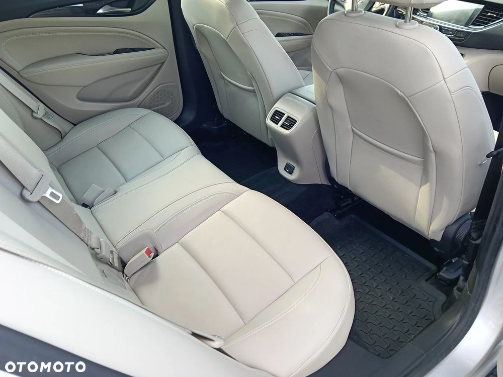 Opel Insignia 1.5 T GPF Elite S&S - 11