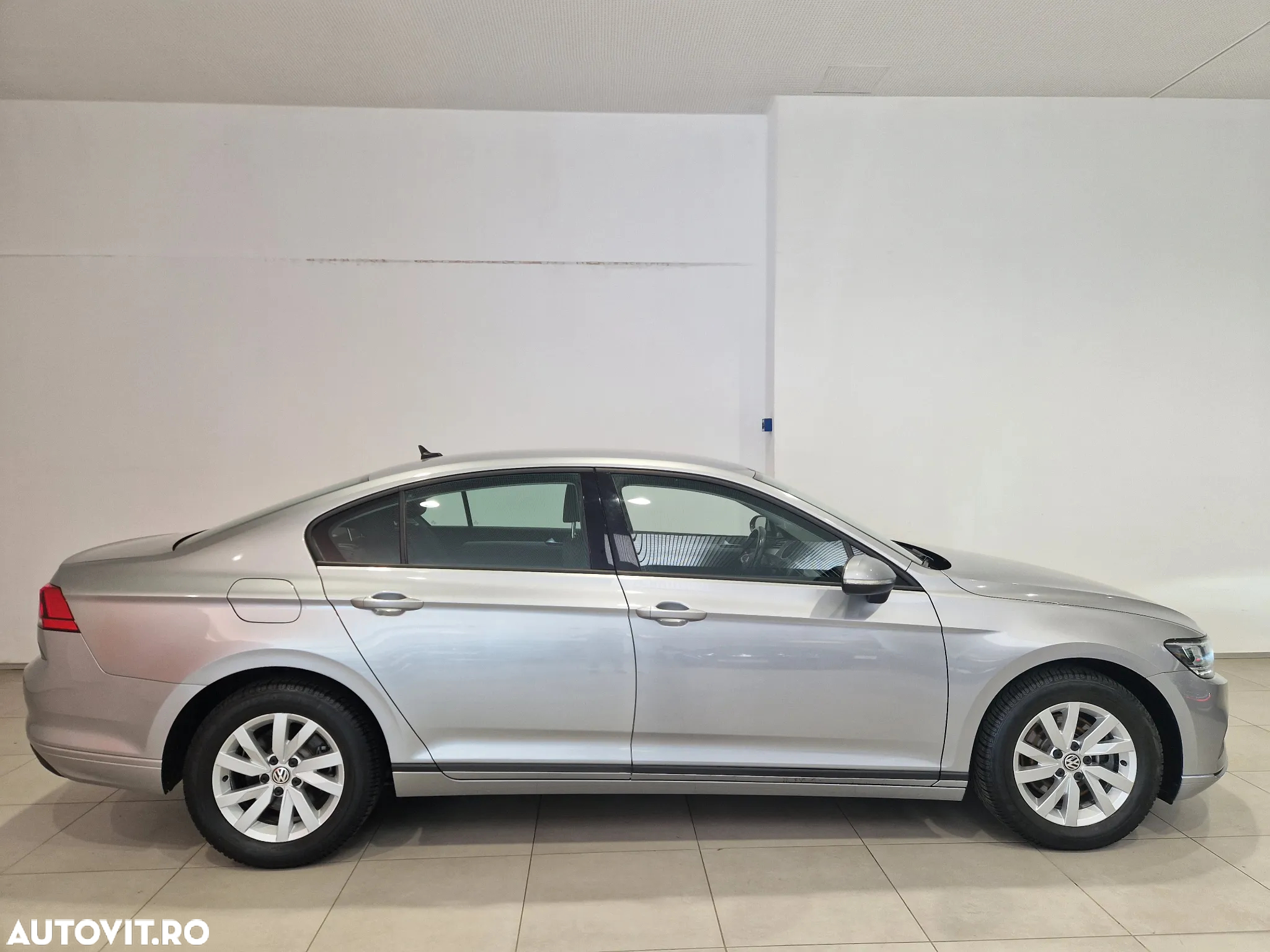 Volkswagen Passat 1.5 TSI ACT DSG Advance - 6