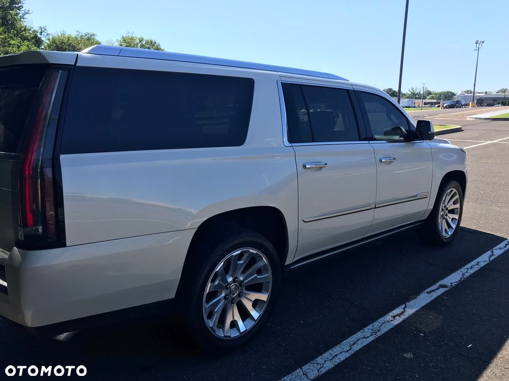 Cadillac Escalade - 6