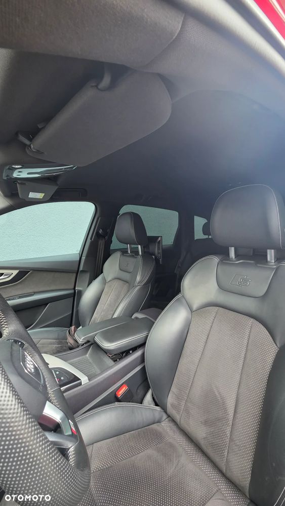 Audi Q7 - 7
