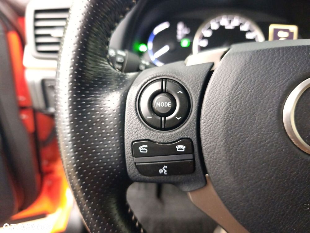 Lexus CT 200h F Sport - 33