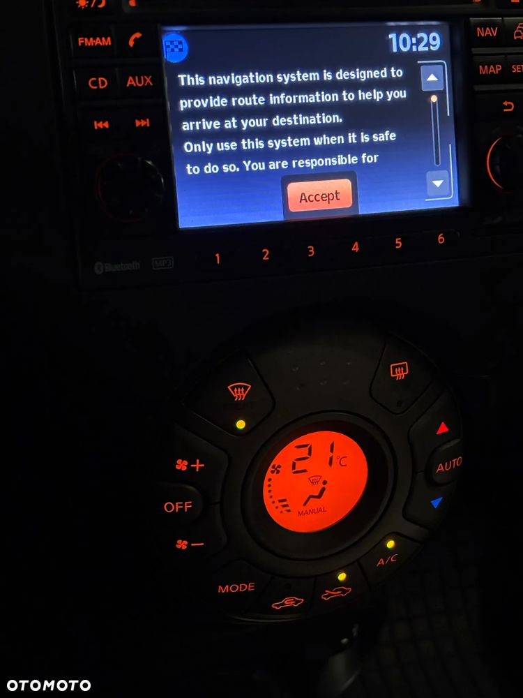 Nissan Micra 2010 photo 5