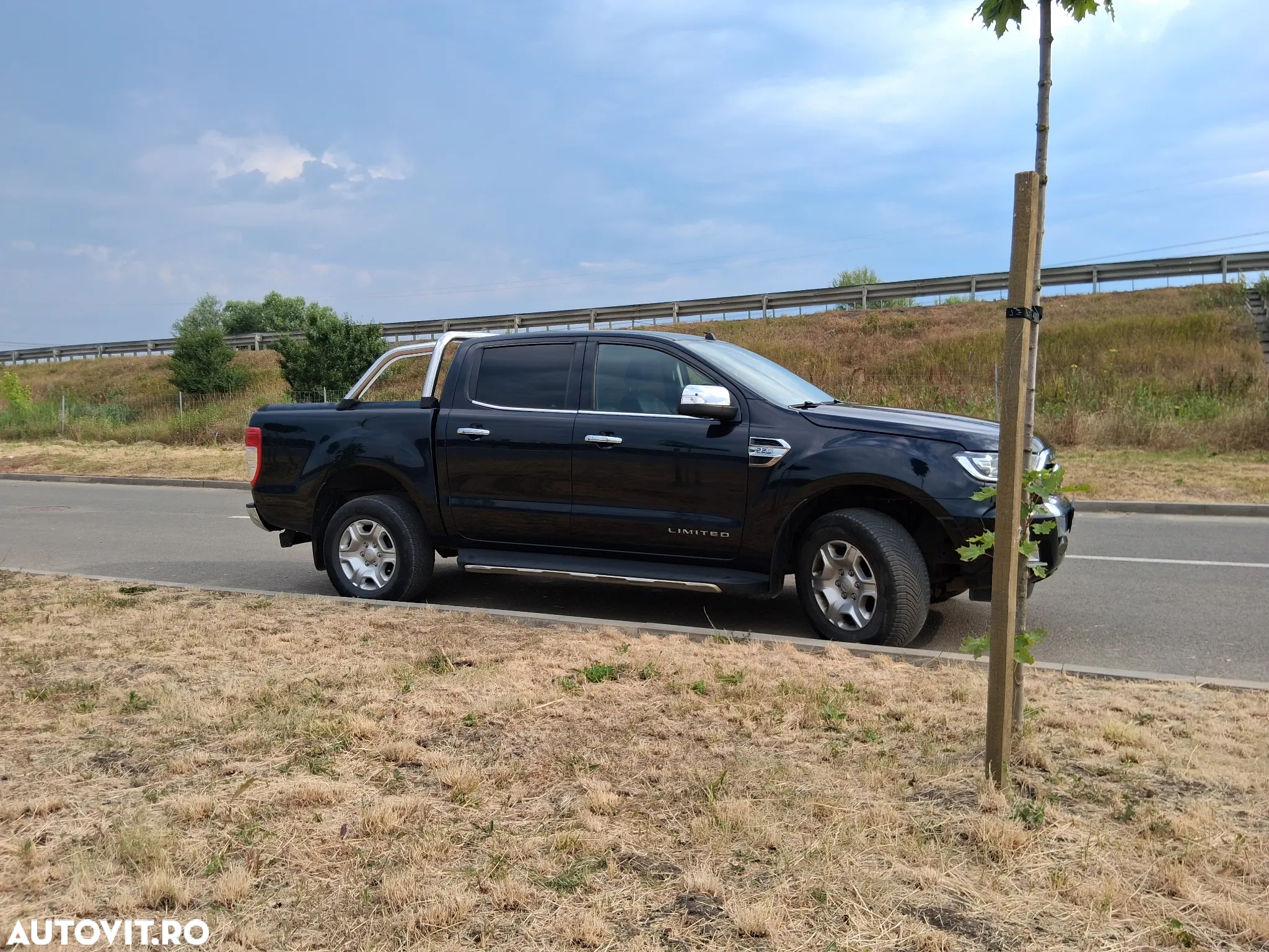 Ford Ranger Pick-Up 4x4 Cabina Dubla LIMITED Aut. - 2