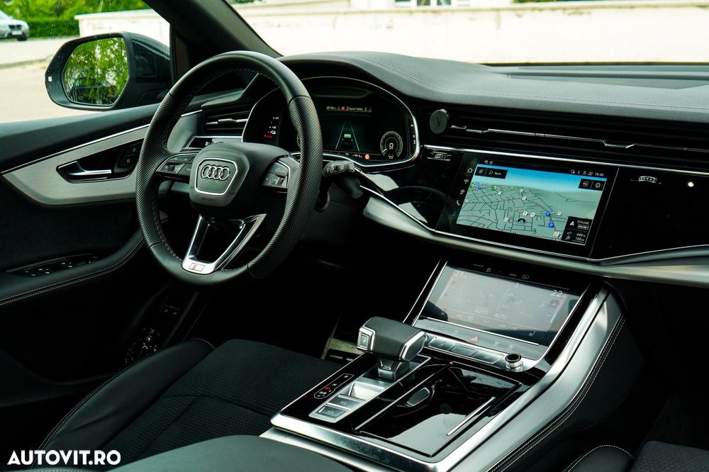 Audi Q8 55 TFSI e quattro Tiptronic PHEV - 11