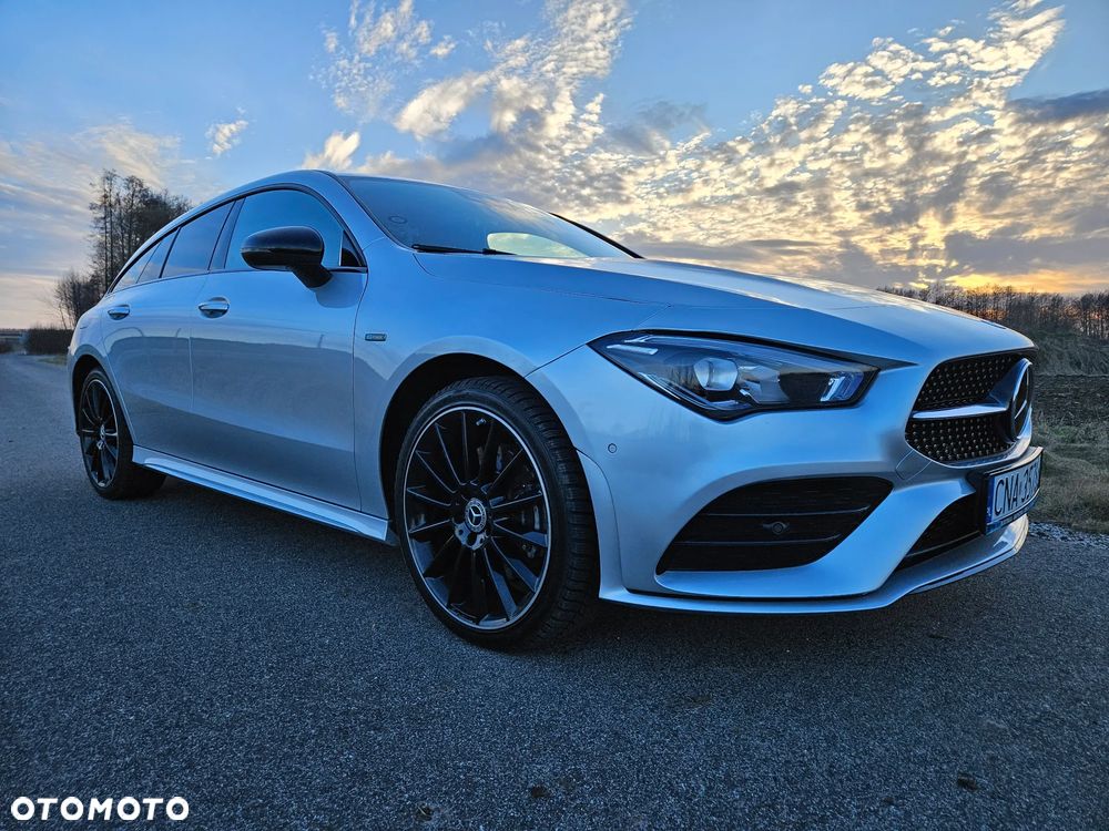 Mercedes-Benz CLA 250 e 8G-DCT AMG Line - 8