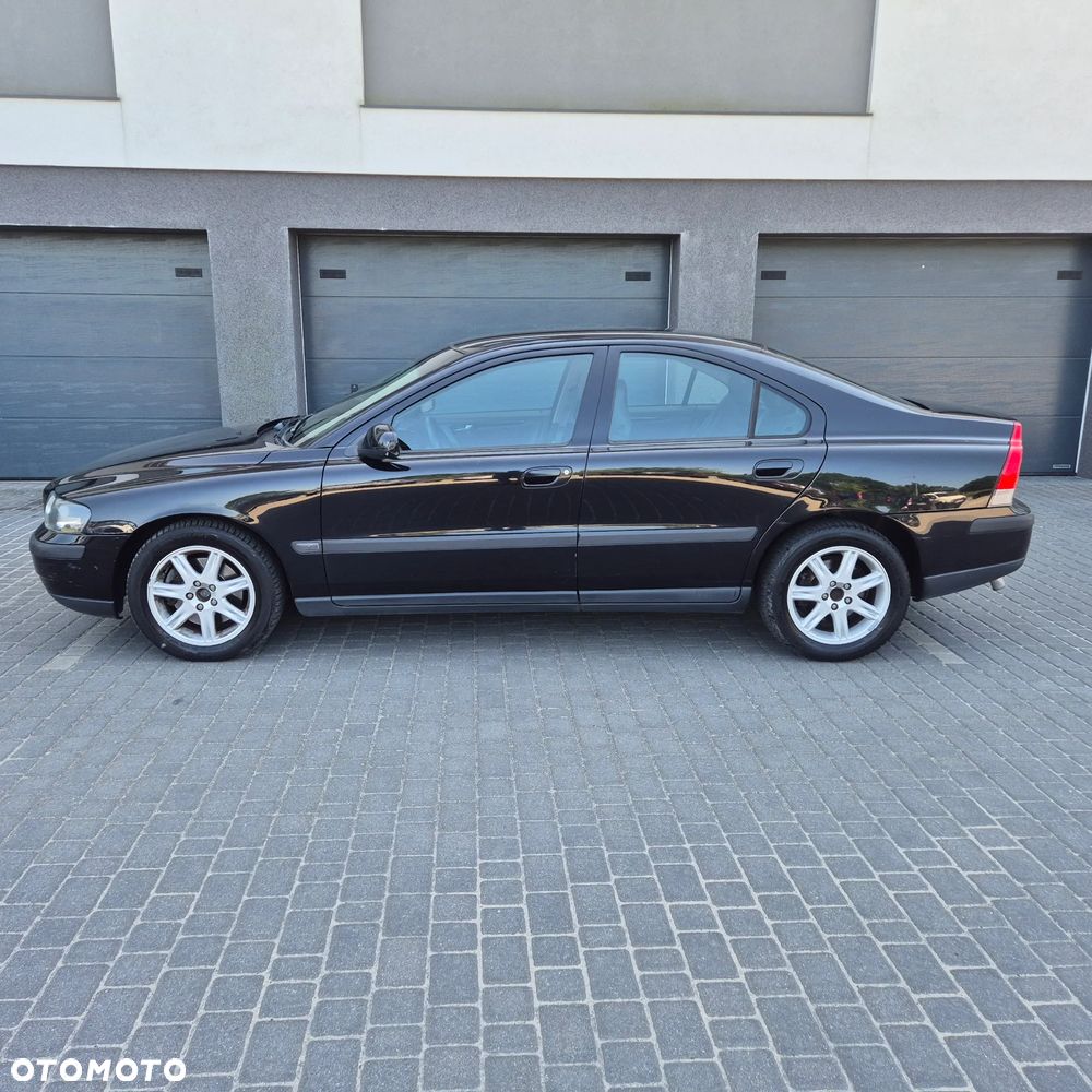 Volvo S60 2.4 Momentum - 6