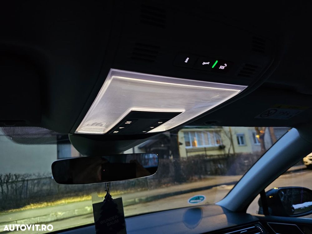 Volkswagen Passat 2.0 TDI DSG Comfortline - 11