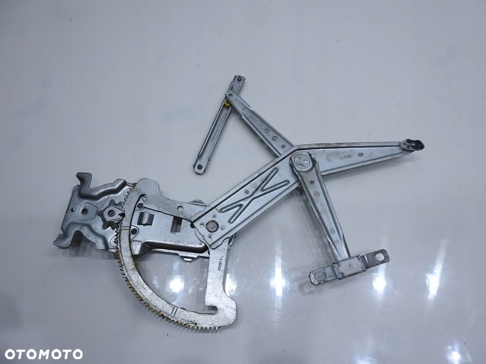 MECHANIZM PODNOŚNIK SZYBY PRAWY PRZÓD MERIVA A - 2