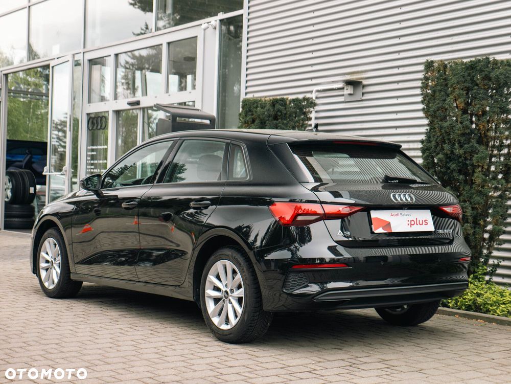 Audi A3 Sportback - 12
