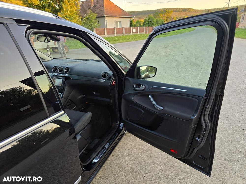 Ford Galaxy 2.0 TDCi DPF Titanium - 35
