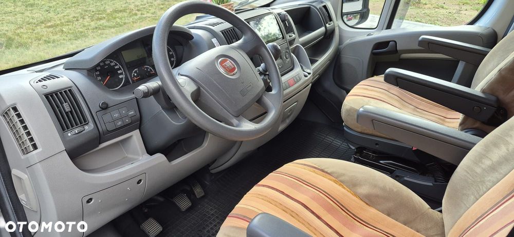 Fiat Ducato/LMC Liberty TI642 - 12