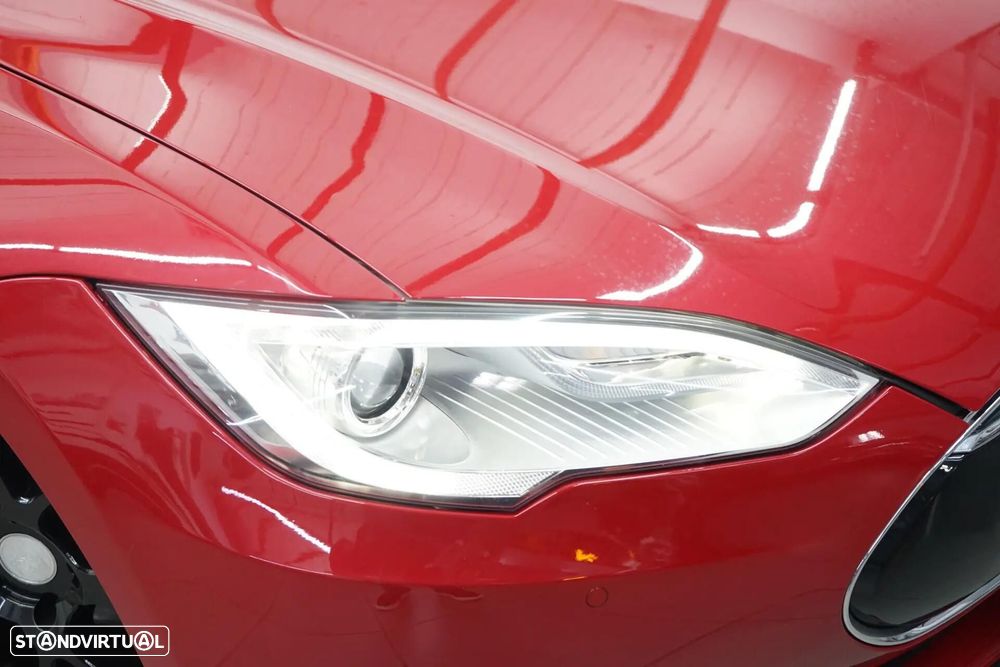 Tesla Model S 85 - 9