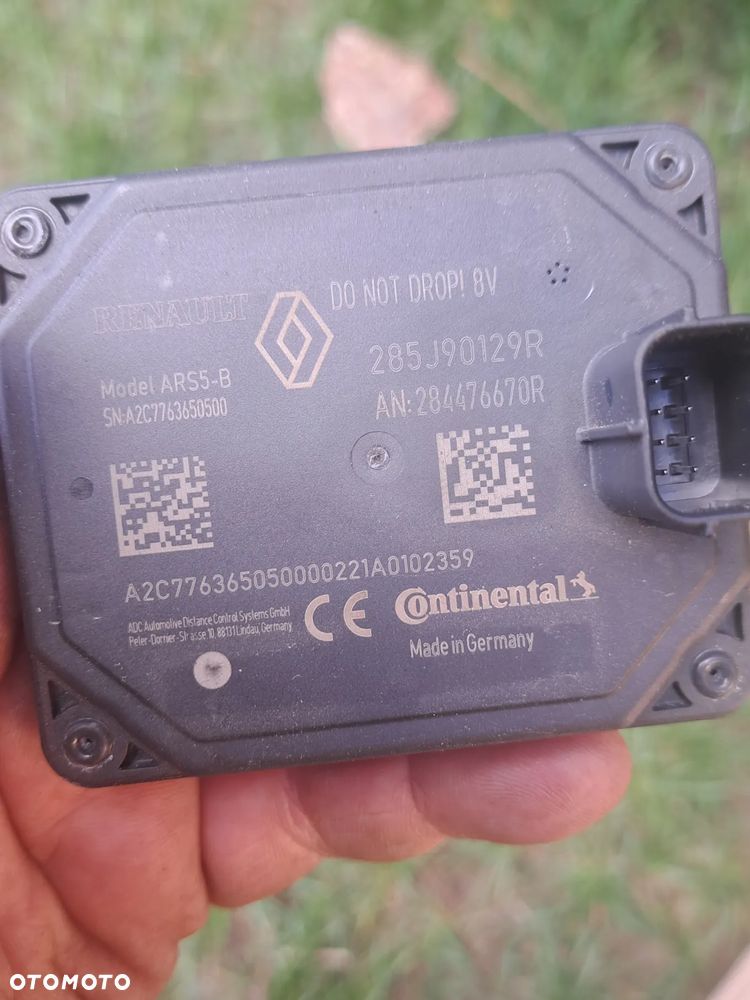 Radar Sensor Distronic ACC Dacia Renault 285J90129R 284476670R 259975285R - 6